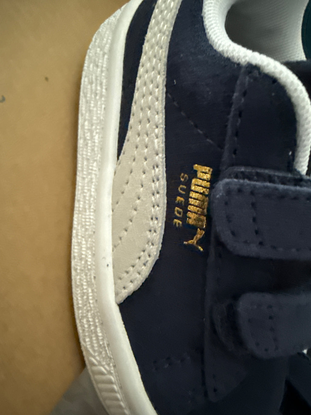 Puma Suede Kinder-Sneaker – Gr. 20 – Dunkelblau/Weiß – Neu mit Originalkarton Karton wurde geöffnet für die Fotos