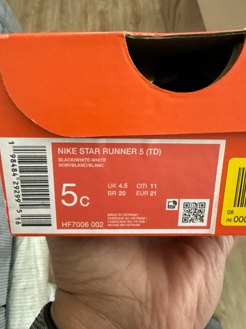 Nike Kinder-Sneaker mit Klettverschluss – Gr. 21 – Schwarz/Weiß – Neu mit Karton