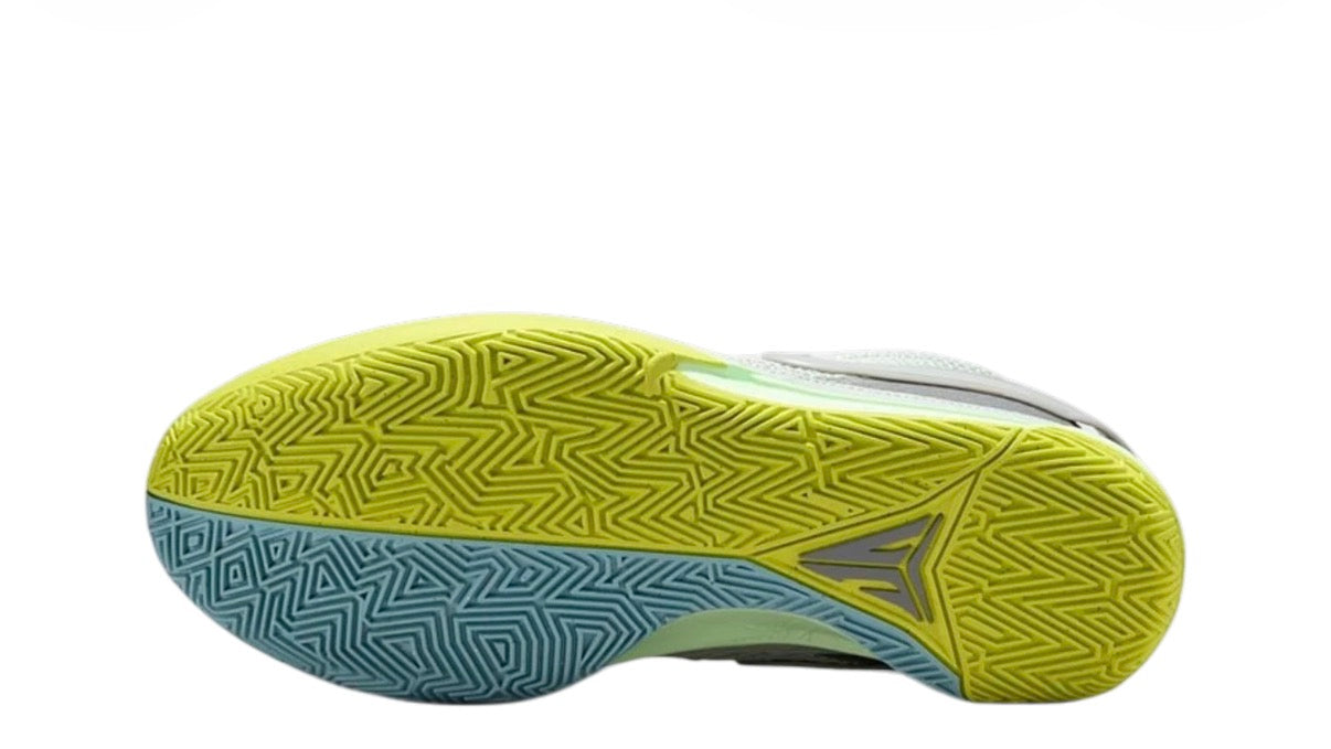 Nike Basketballschuhe Weiß/Grau/Volt – Performance Sneaker mit modernem Look Gr 36