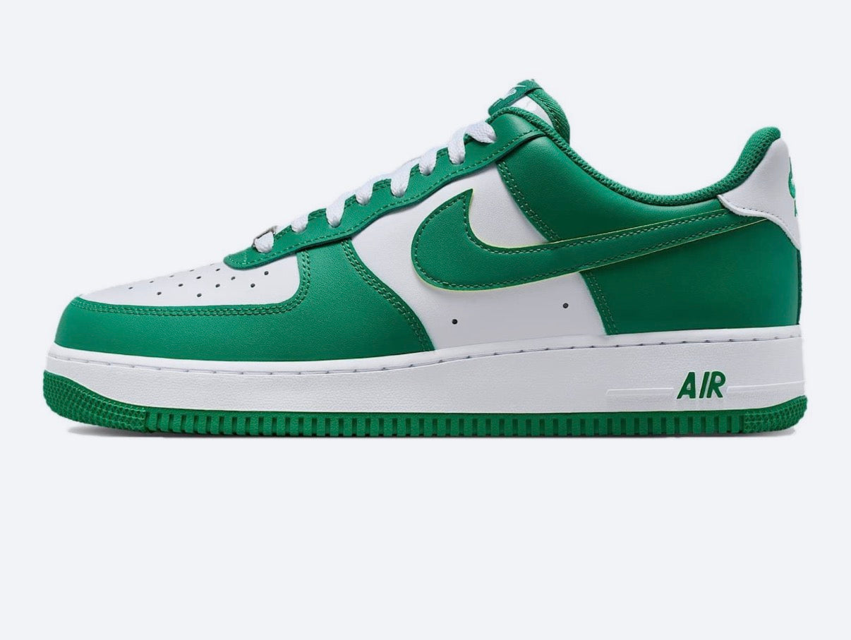 Nike Air Force 1 Low 07 Malachit Weiß Herren Sneaker Gr 44