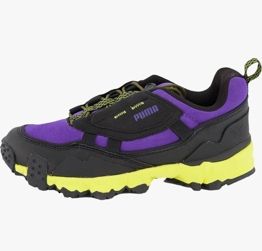 PUMA Sneaker Schwarz/Lila/Neon – Größe 39

Stylischer Retro-Sneaker mit auffälligem Farbkontrast
