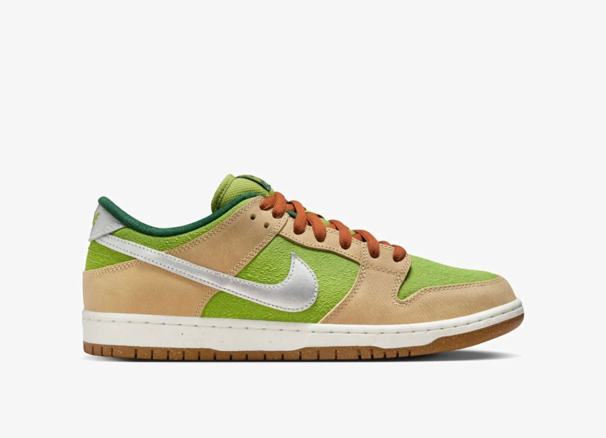 Nike SB DUNK PRO - Sneaker low - green in Gr 36,5 und 38 vorhanden