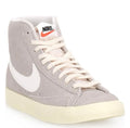 Nike Blazer Mid ’77 Vintage – Light Bone/Sail-Alabaster Gr 40