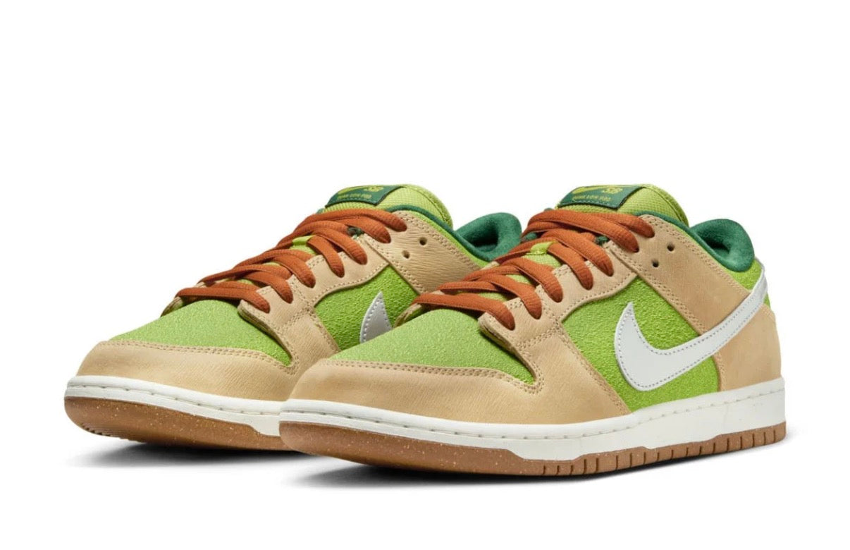 Nike SB DUNK PRO - Sneaker low - green in Gr 36,5 und 38 vorhanden