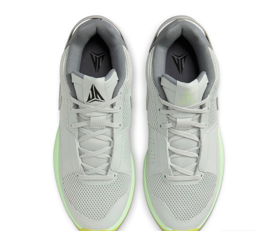 Nike Basketballschuhe Weiß/Grau/Volt – Performance Sneaker mit modernem Look Gr 36