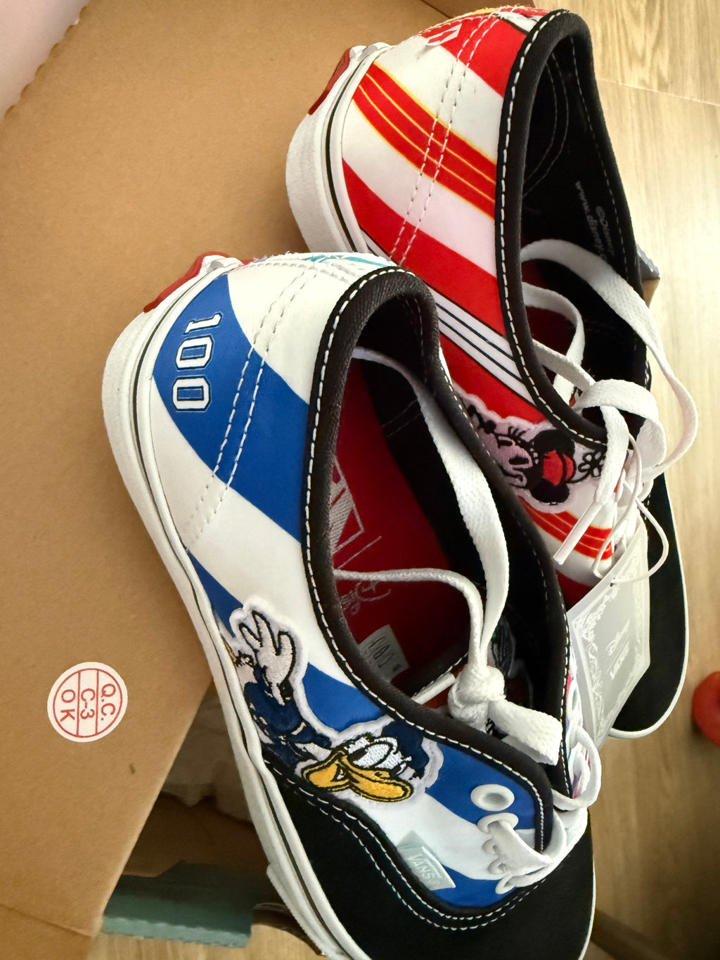 Vans x Disney 100 Edition Sneaker – Größe 40 – Neu mit Etikett & OVP