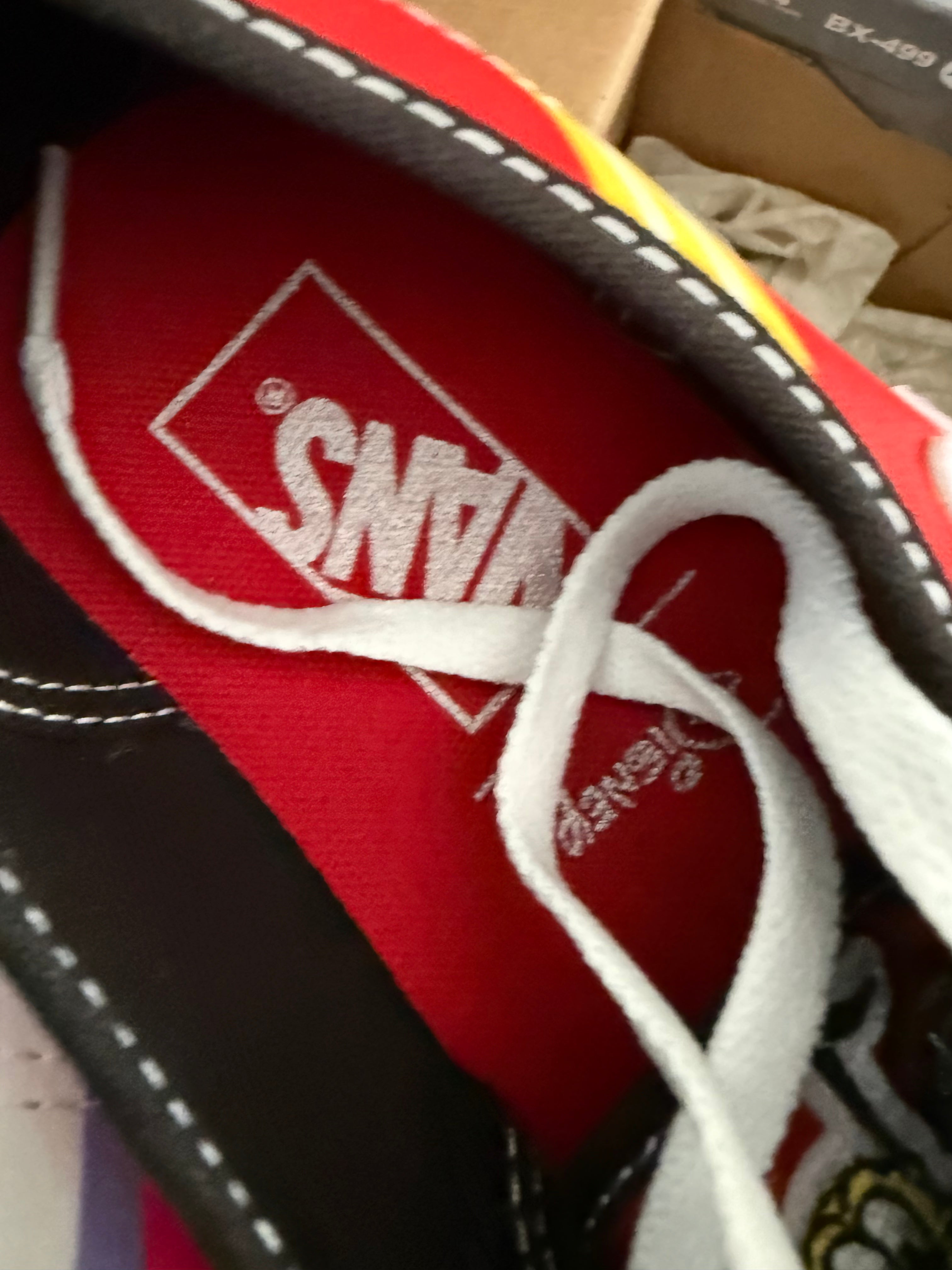 Vans x Disney 100 Edition Sneaker – Größe 40 – Neu mit Etikett & OVP