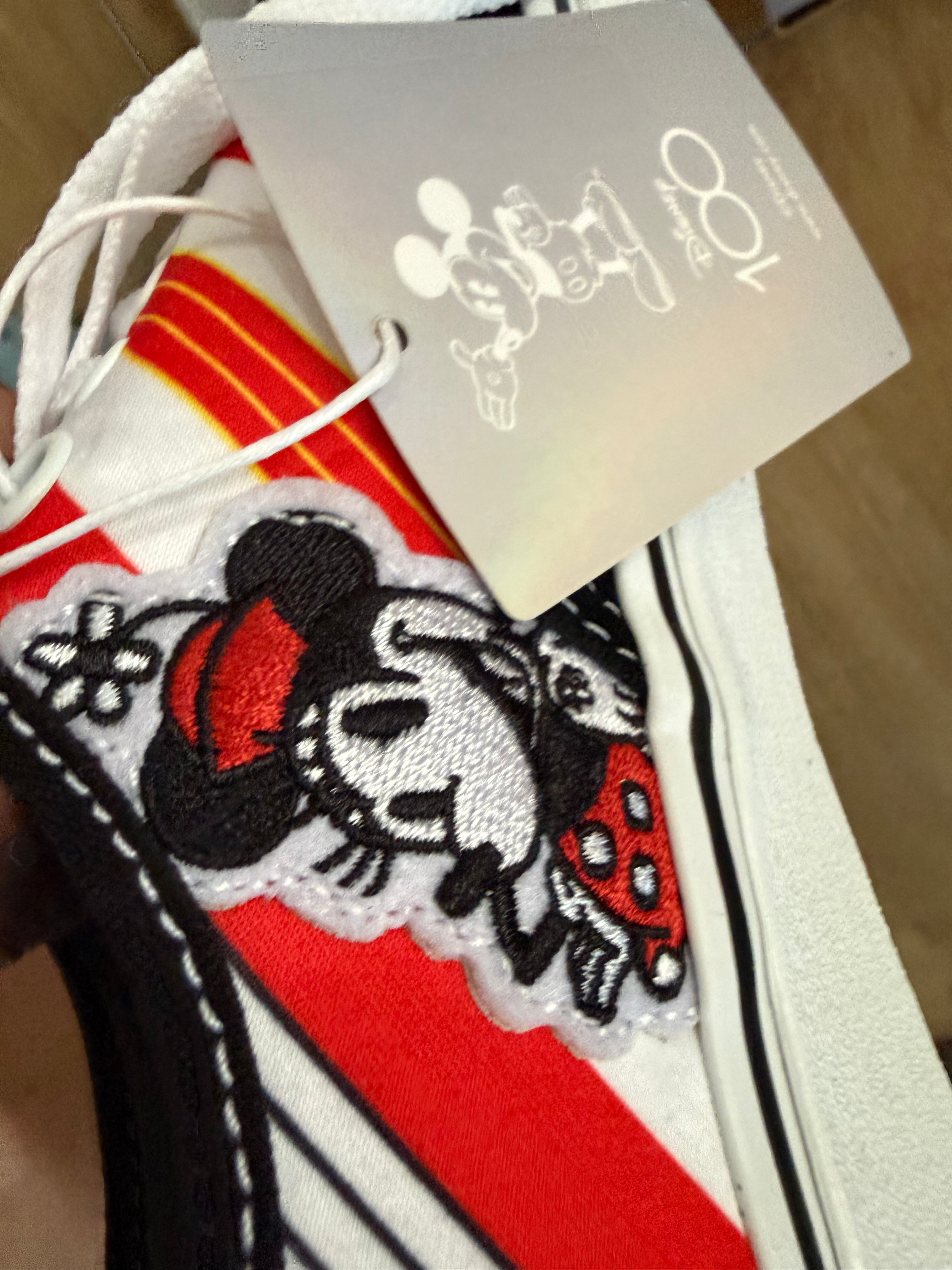 Vans x Disney 100 Edition Sneaker – Größe 40 – Neu mit Etikett & OVP