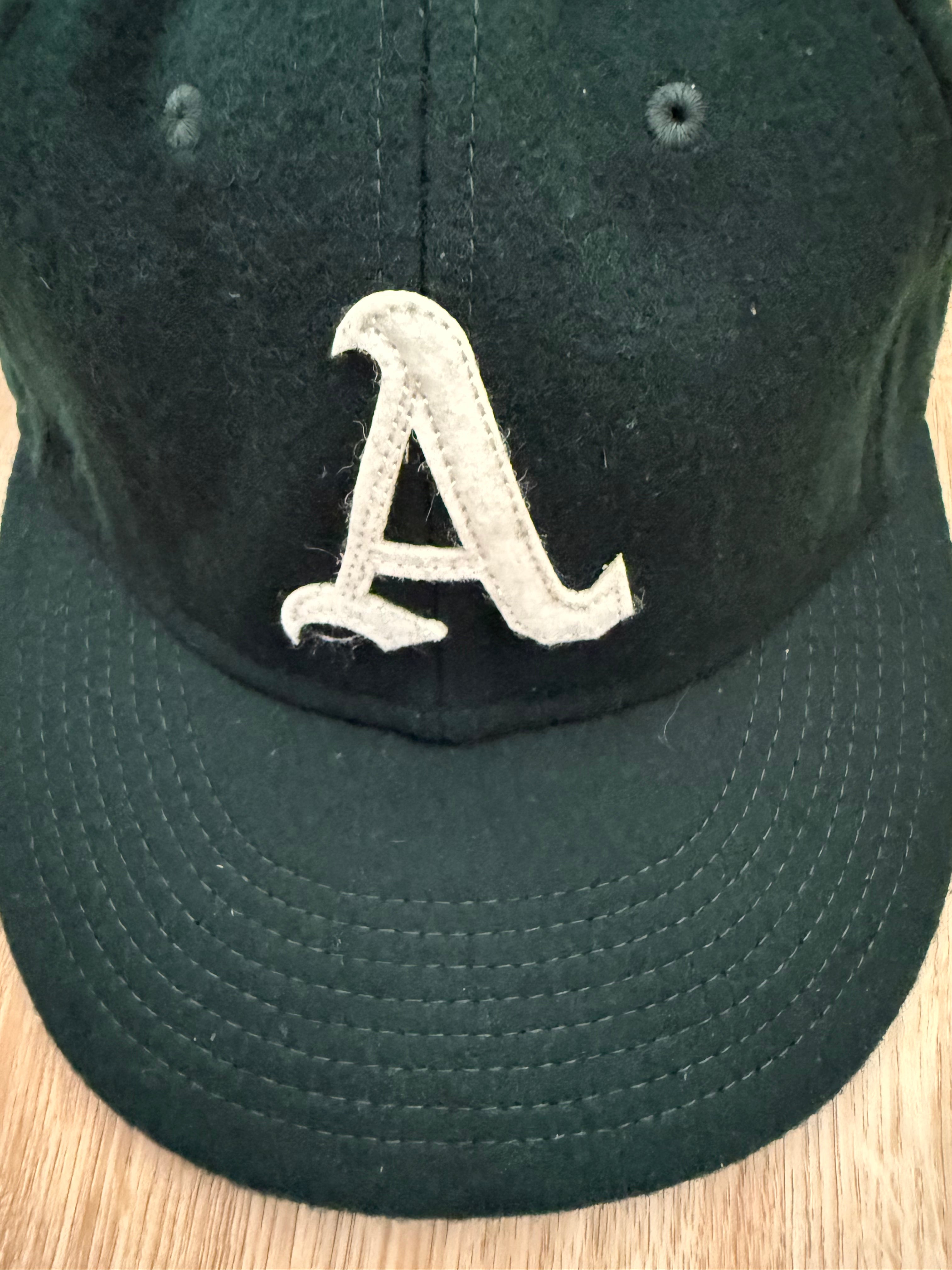 New Era Heritage Series 9FIFTY Retro Crown Strapback Cap – Oakland Athletics – Neu
