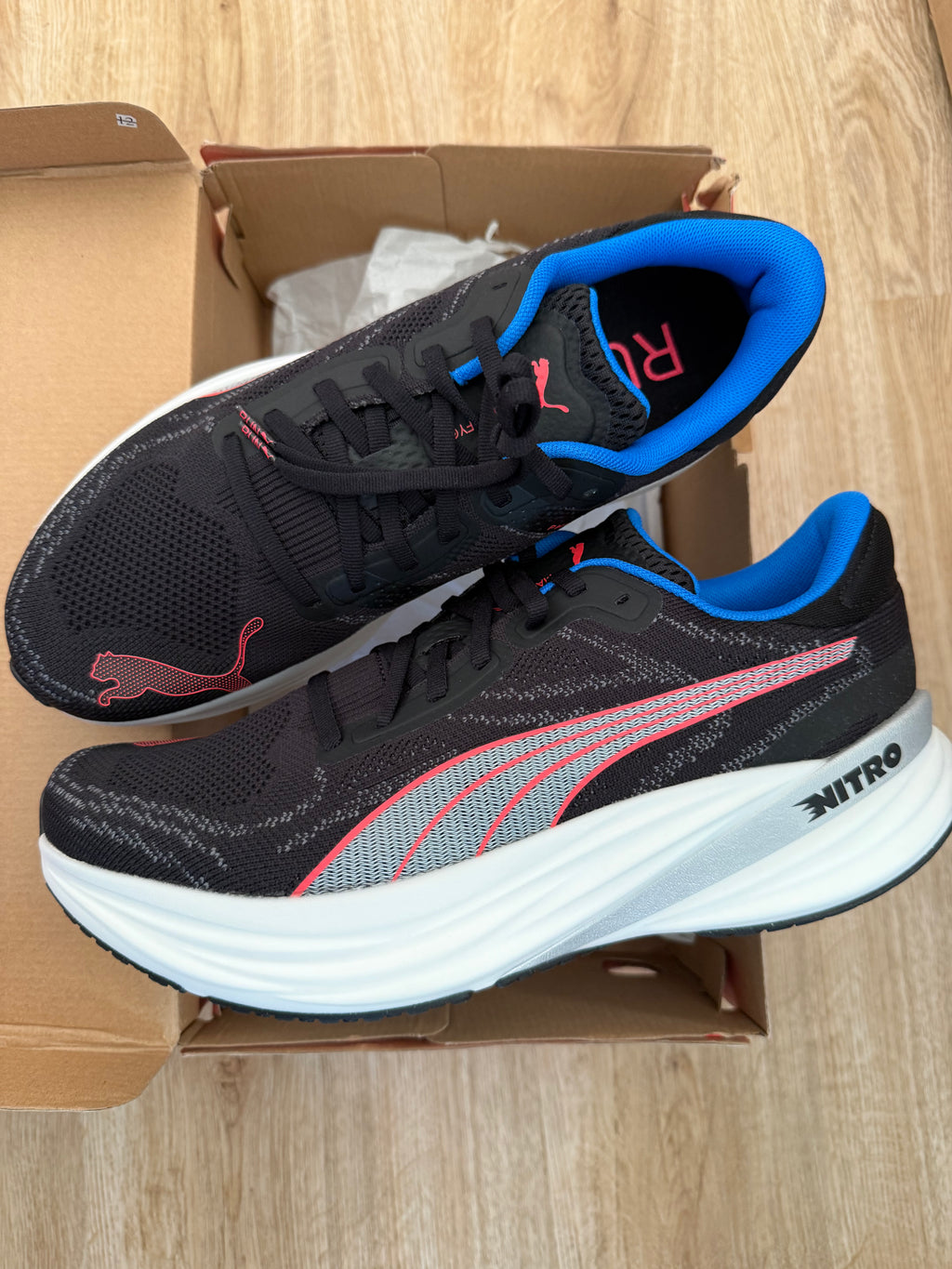 Puma Magnify Nitro 2 Herren Laufschuhe – Größe 43 – Neu | Karton beschädigt