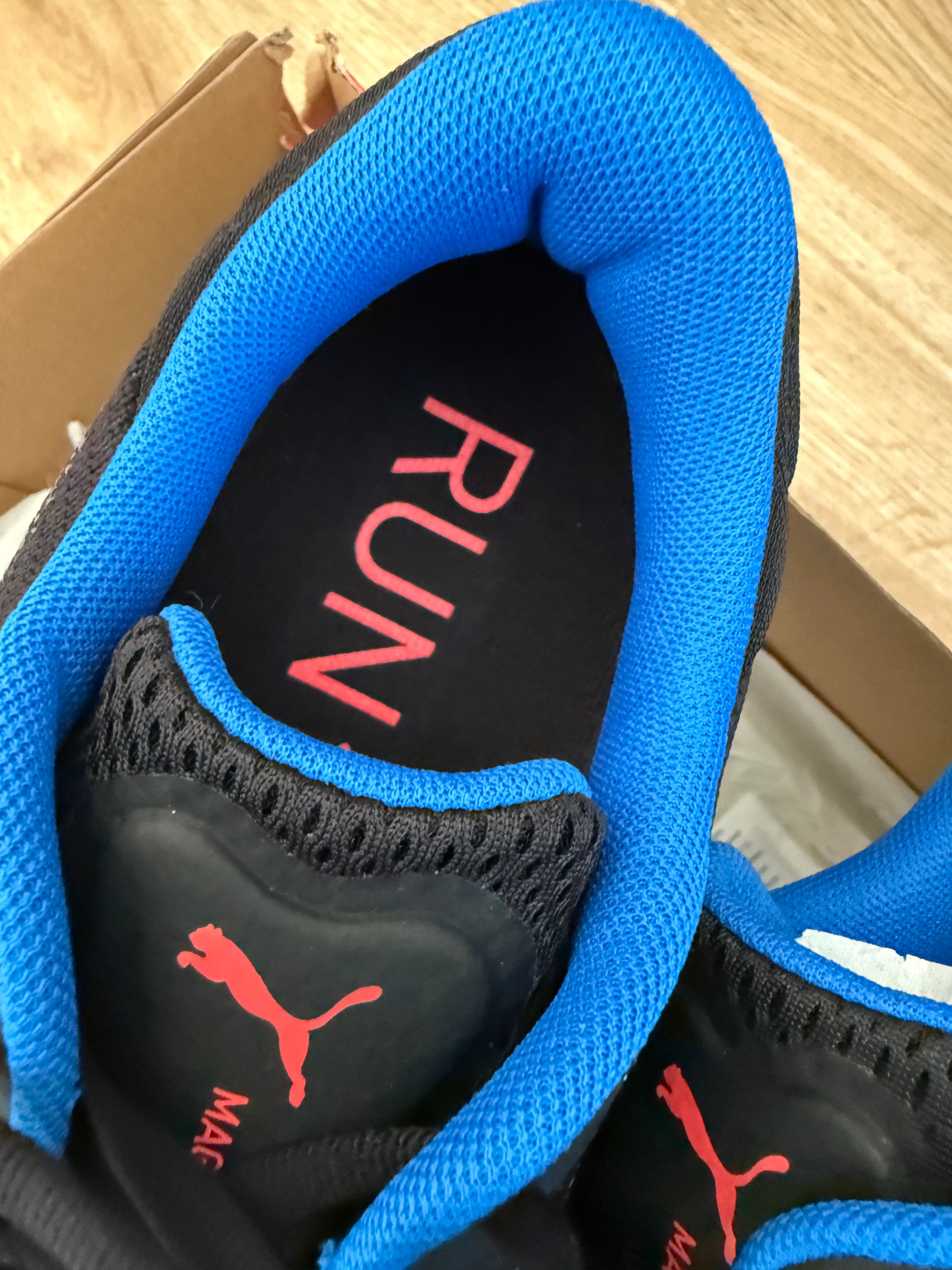 Puma Magnify Nitro 2 Herren Laufschuhe – Größe 43 – Neu | Karton beschädigt
