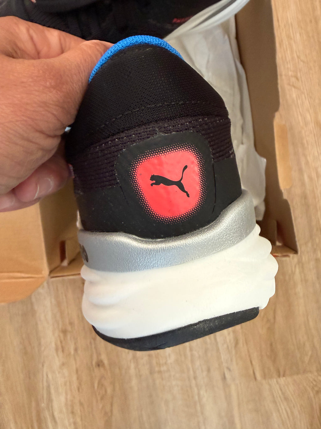 Puma Magnify Nitro 2 Herren Laufschuhe – Größe 43 – Neu | Karton beschädigt