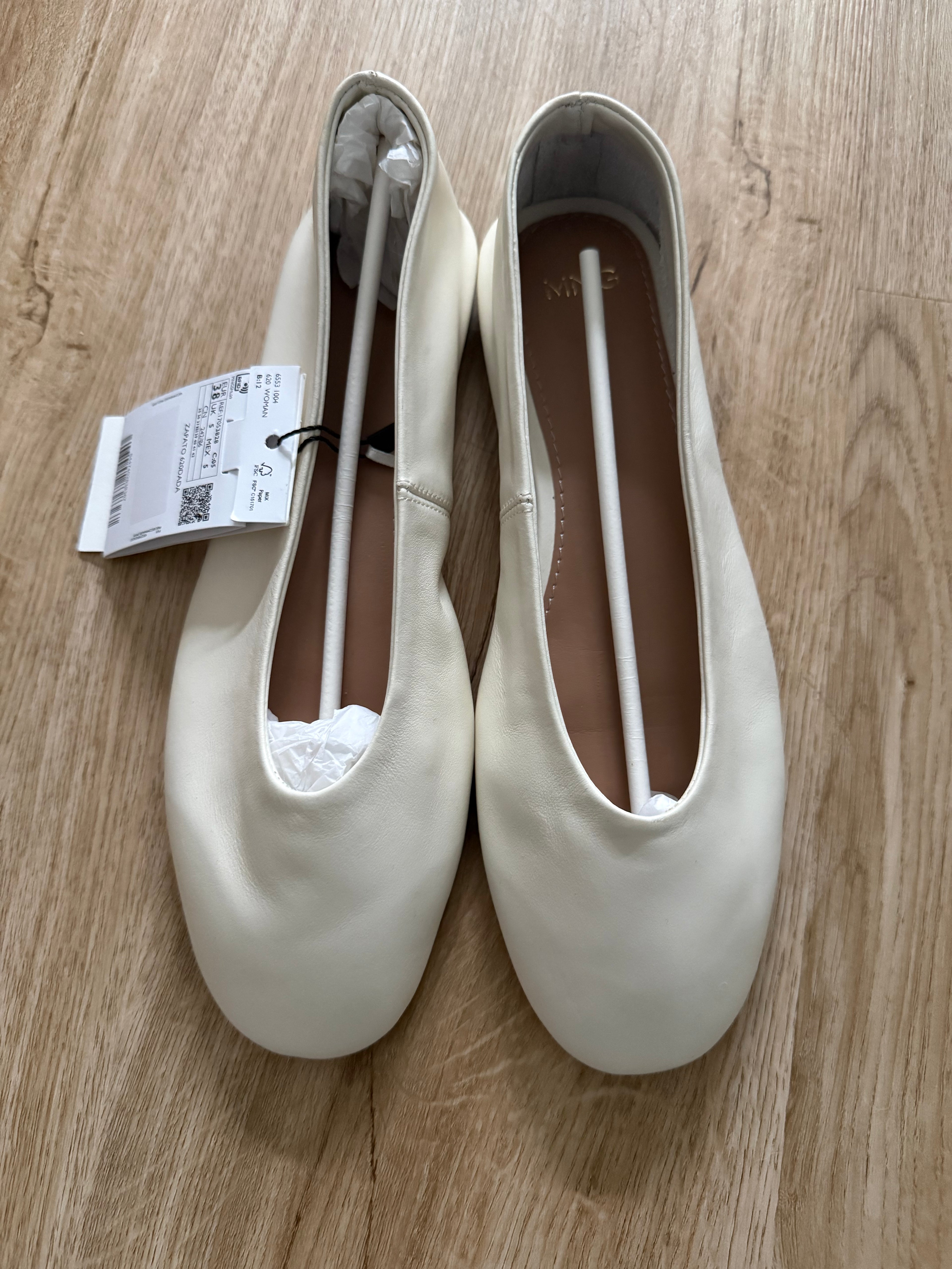 MNG Damen-Ballerinas – Gr. 38 – Creme – Echtleder – Neu mit Etikett