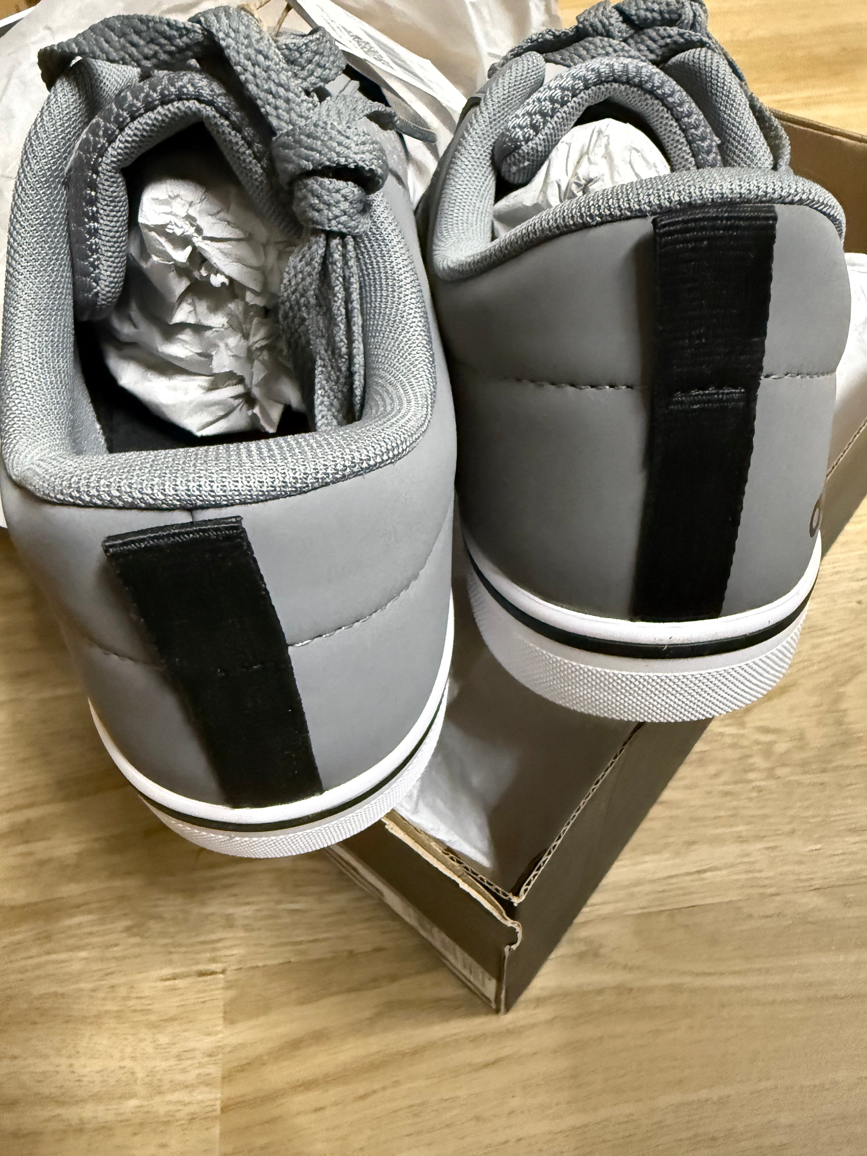 Adidas VS Pace 2.0 Sneaker – Grau – Größe 42 2/3 der Karton hat einen kleinen Defekt am Deckel