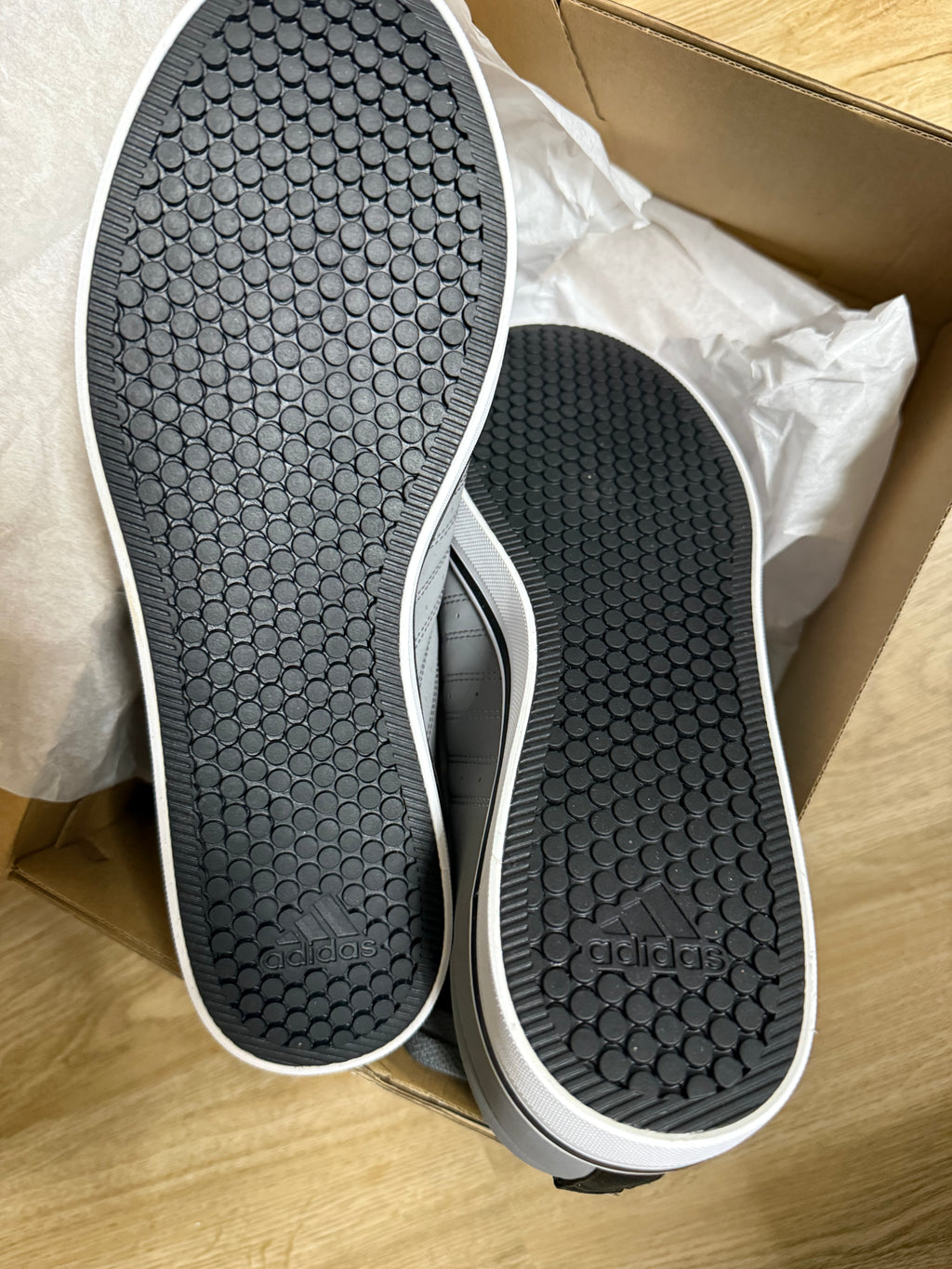 Adidas VS Pace 2.0 Sneaker – Grau – Größe 42 2/3 der Karton hat einen kleinen Defekt am Deckel