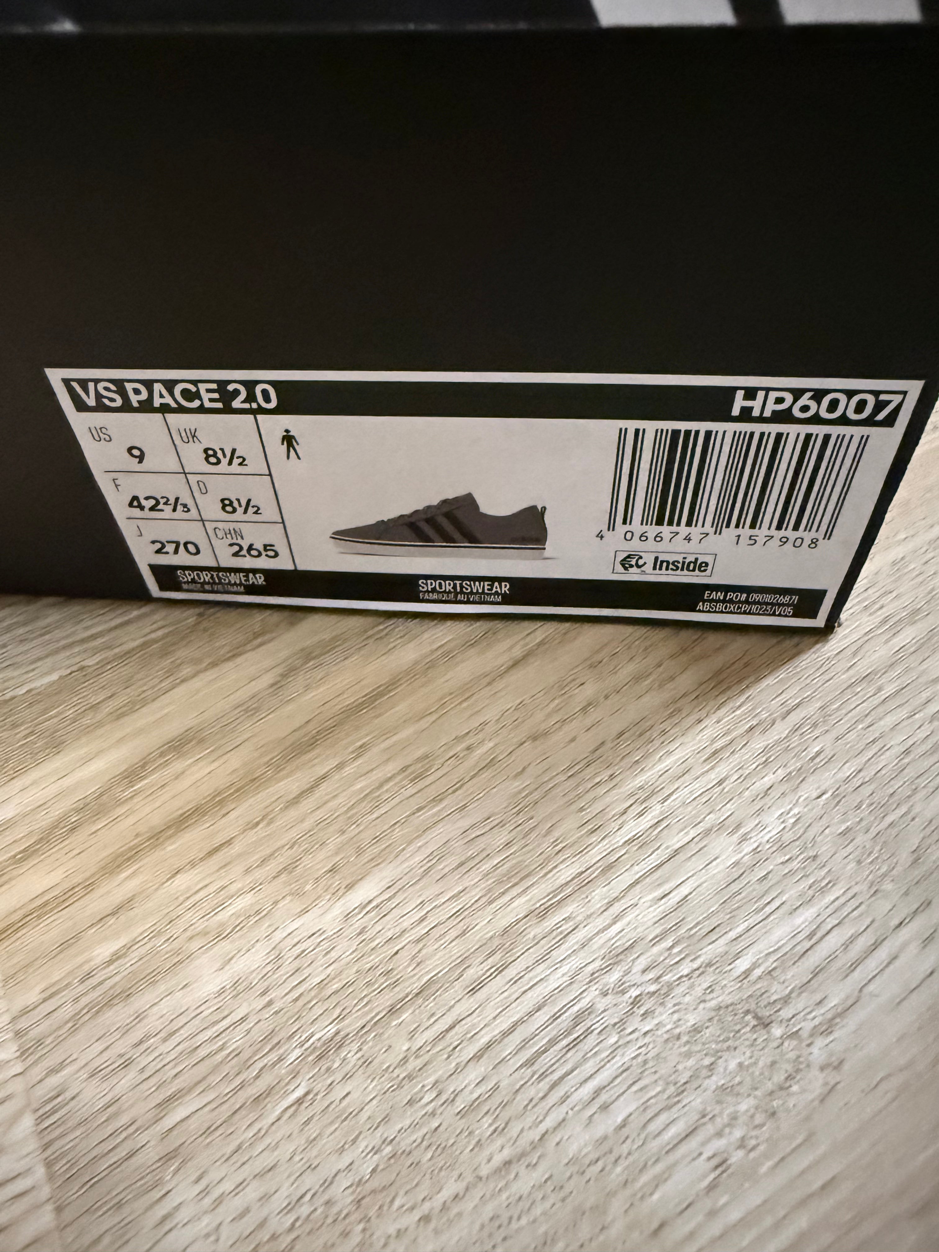 Adidas VS Pace 2.0 Sneaker – Grau – Größe 42 2/3 der Karton hat einen kleinen Defekt am Deckel