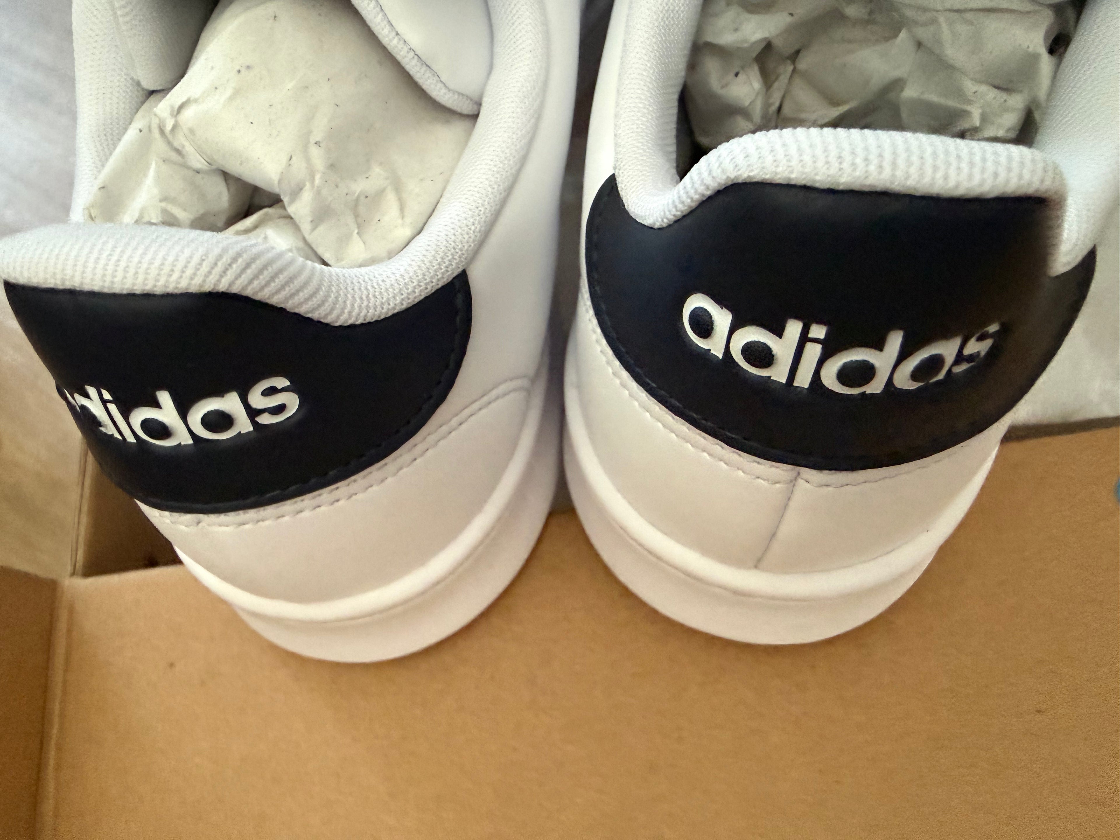 Adidas Herren Sneaker – Weiß – Gr. 46 2/3 – Neu mit Etikett