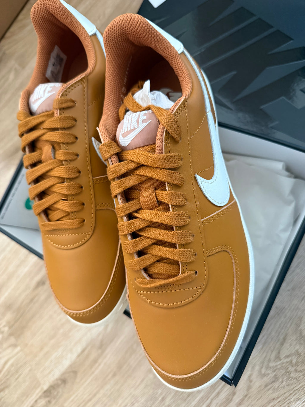 Nike Field General LTR – Desert Ochre/Sail (Neu) – Größe 43