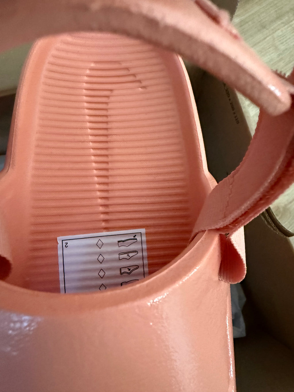 Nike Calm Mule Damen – Apricot – Neu – Größe 39