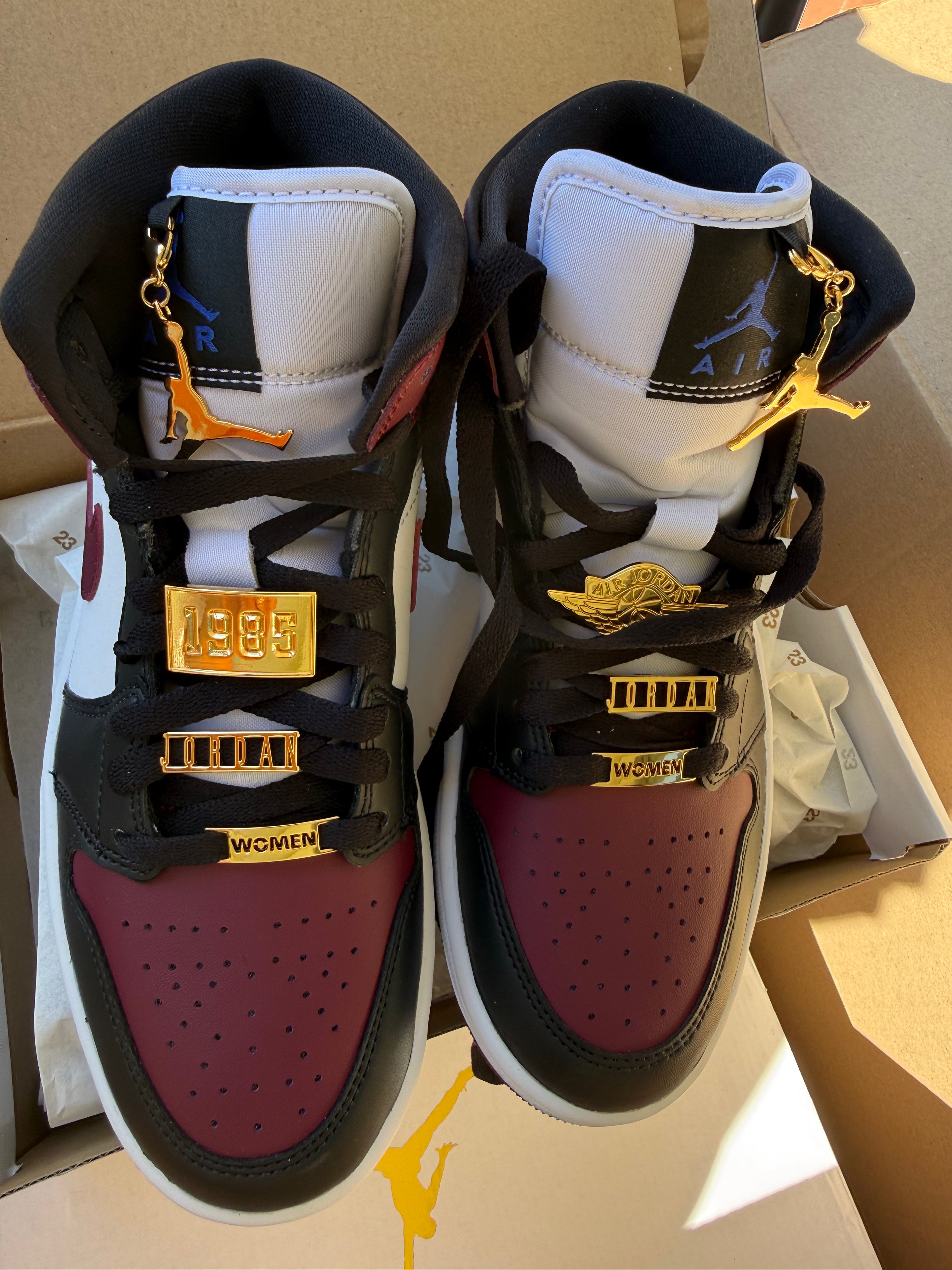 Nike Air Jordan 1 Mid SE Damen – Black/Dark Beetroot – Gr. 38,5 – Neu mit Karton