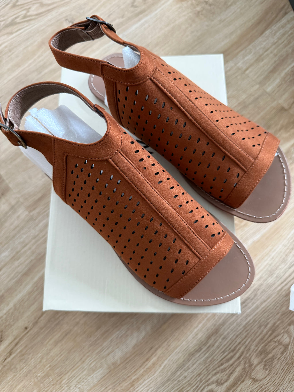 CHATTAWAK Damen Sandalen „Tulipe“ – Camel – Größe 41 – Neu
