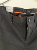 BOSS Herren Chino Slim Fit – Dunkelgrau kariert – Gr. 34–36 – Neu mit Etikett
