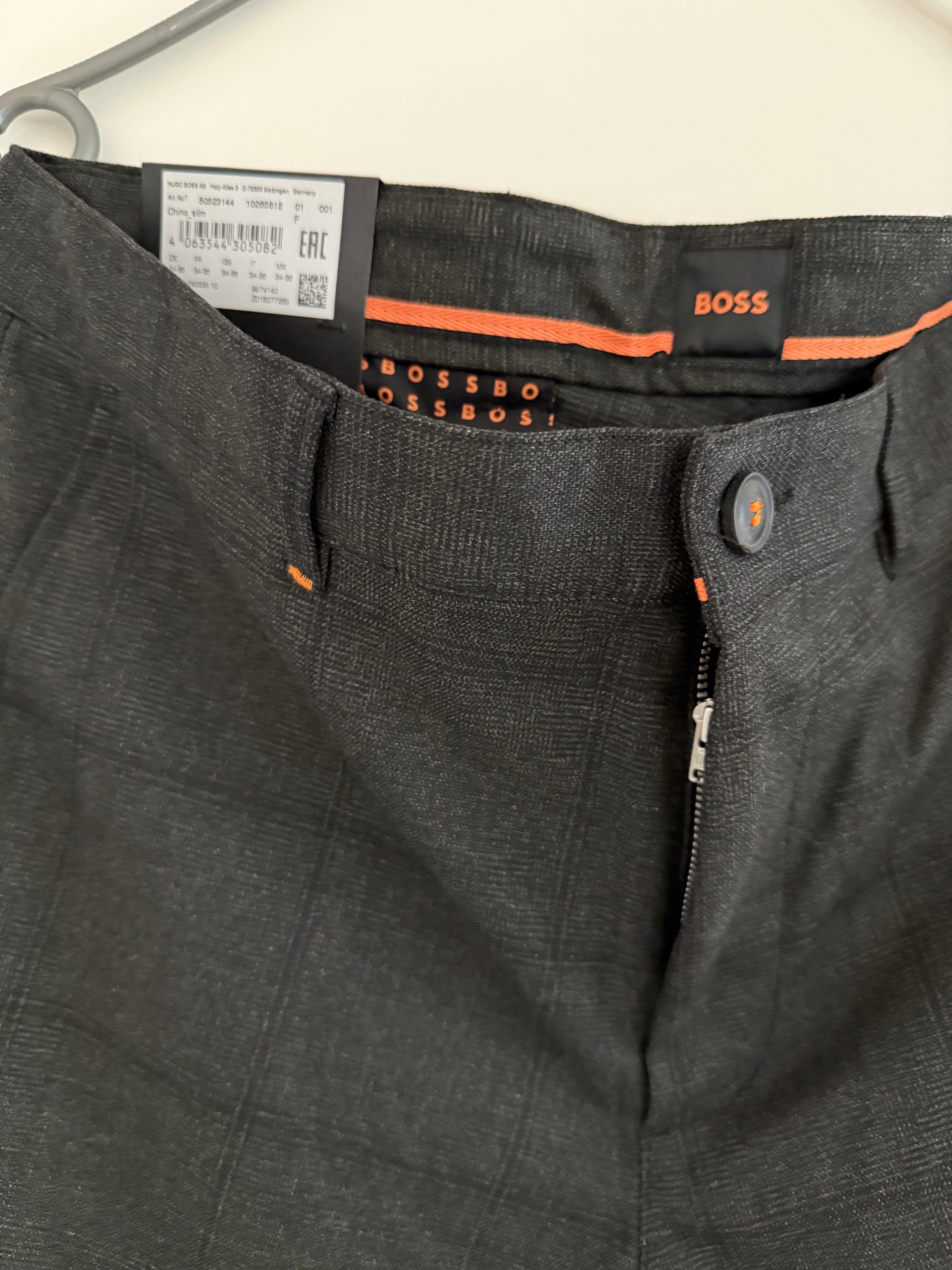 BOSS Herren Chino Slim Fit – Dunkelgrau kariert – Gr. 34–36 – Neu mit Etikett