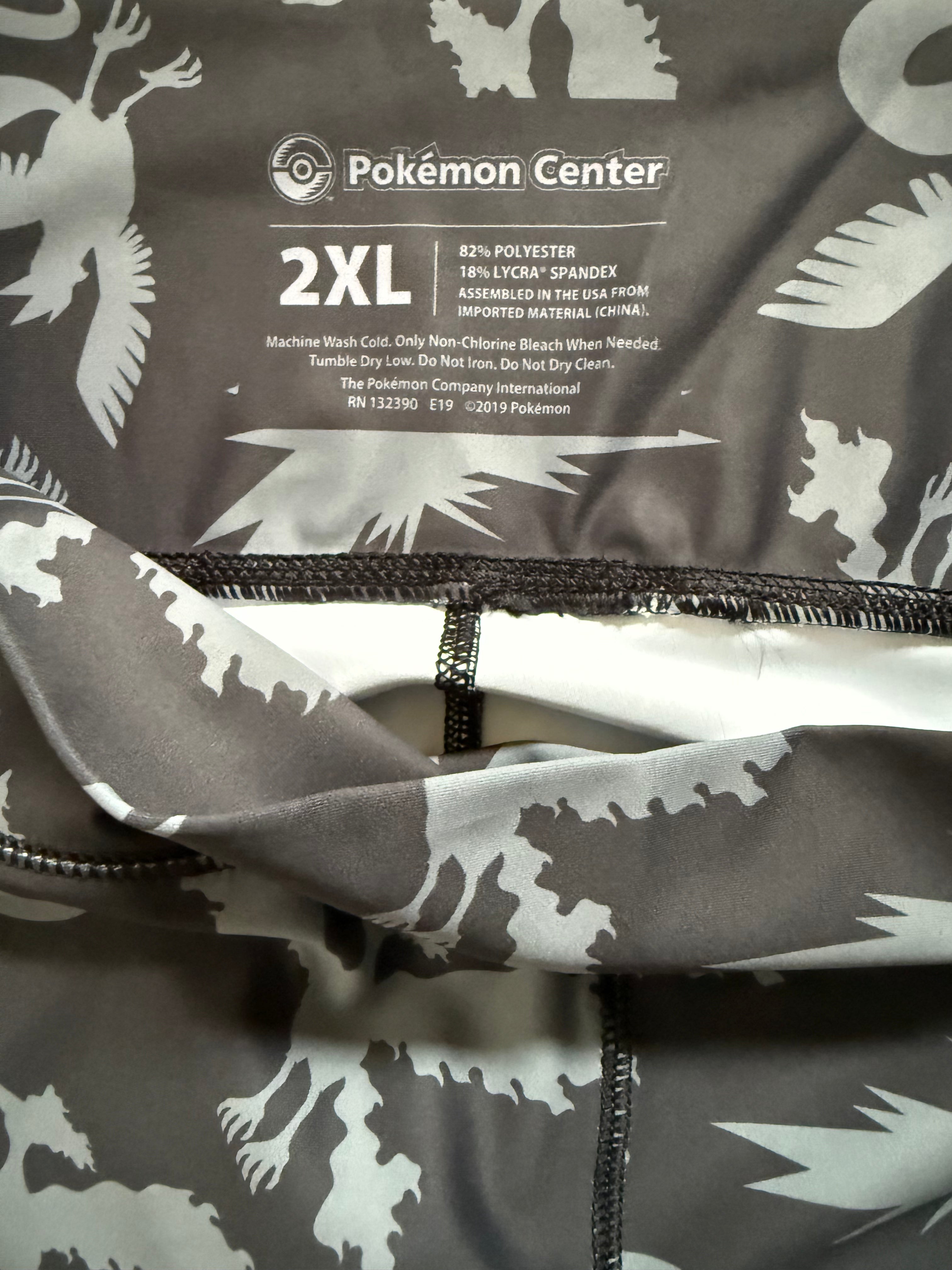 Pokémon Center Legends of Kanto Leggings – Adult 2XL & L vorhanden – Neu mit Etikett