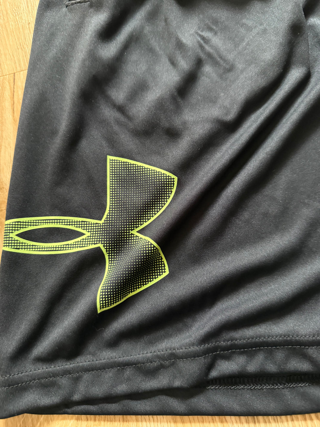 Under Armour Herren Shorts Tech Graphic Short 1306443 008