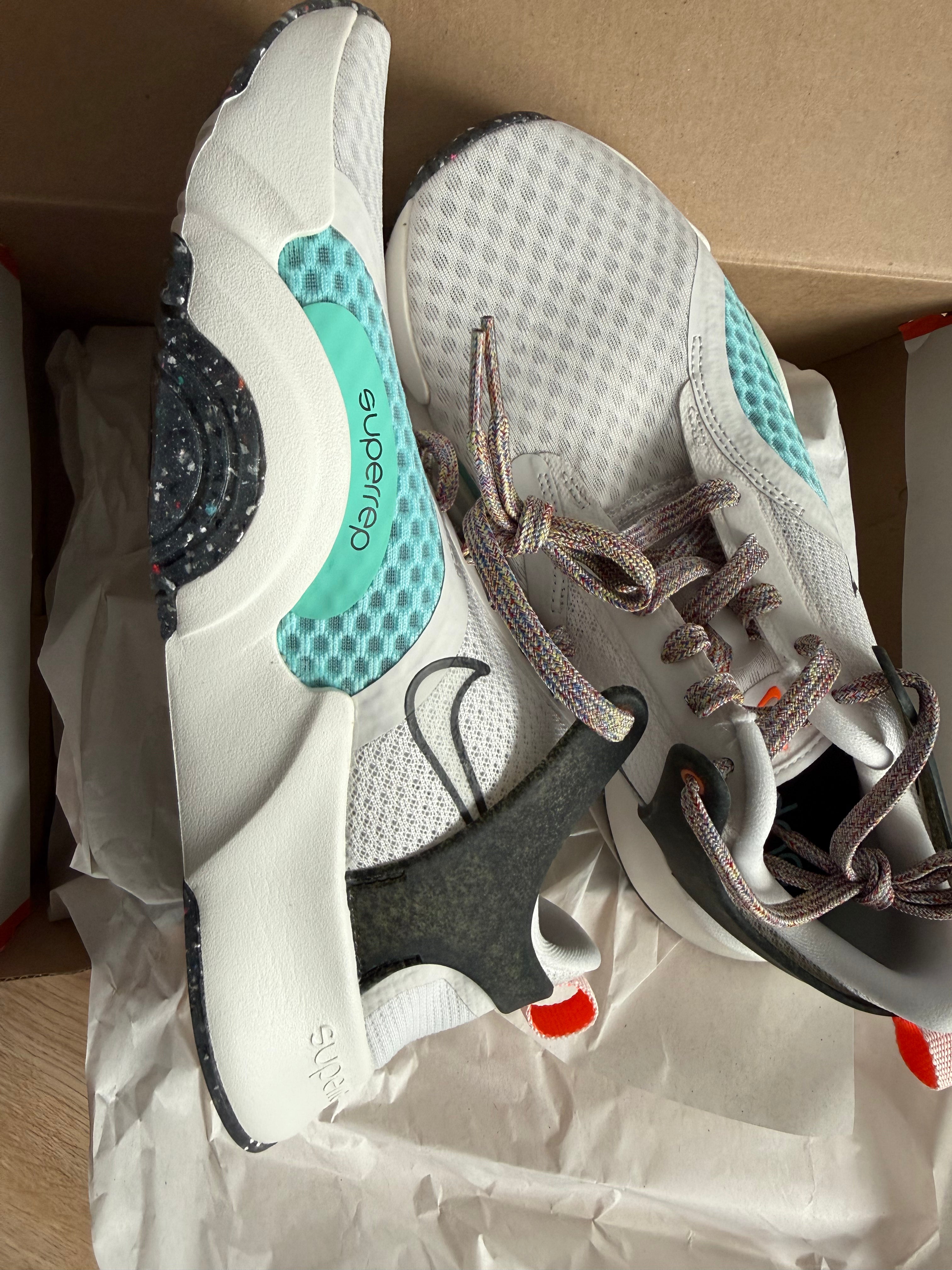 Nike Damen SuperRap Go 2 MFS Gr 40,5